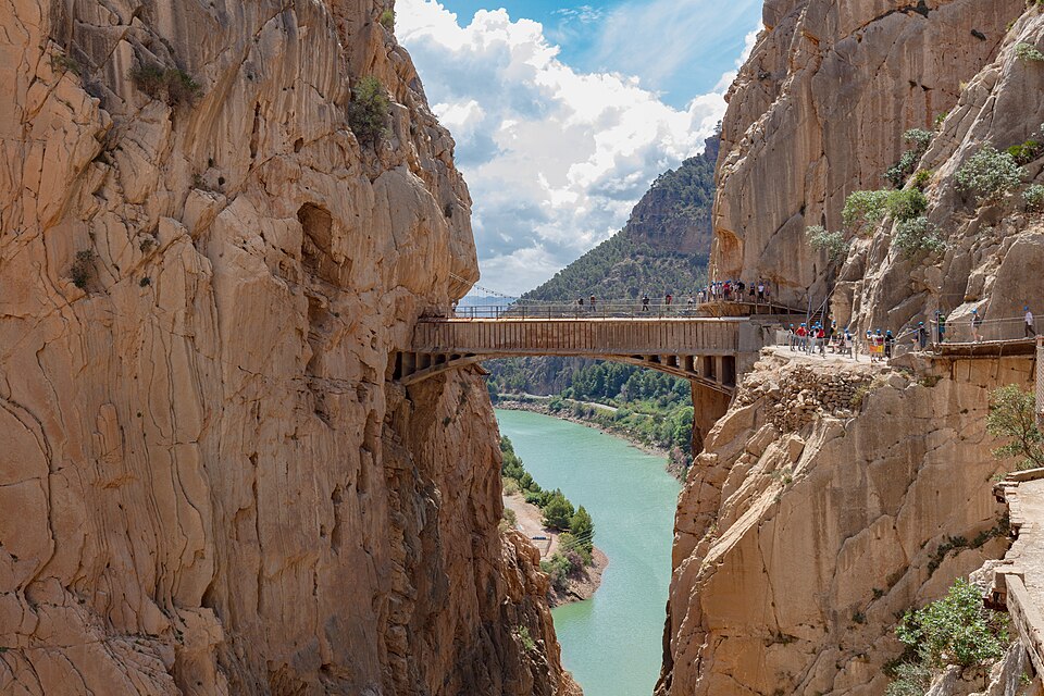 Caminito del Rey entre los desfiladeros de Málaga